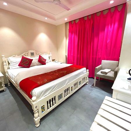 The Pinky Villa - Heritage Boutique Suites New Delhi Exterior foto