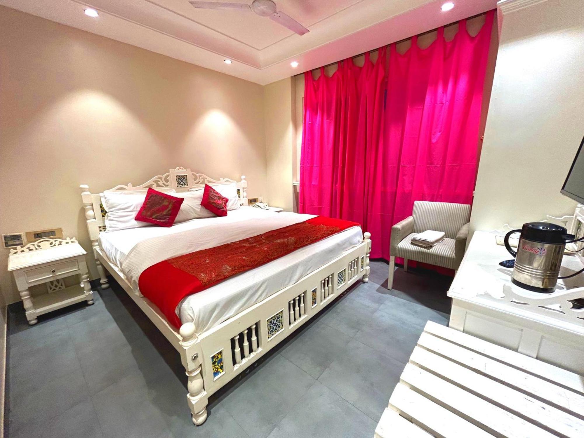 The Pinky Villa - Heritage Boutique Suites New Delhi Exterior foto