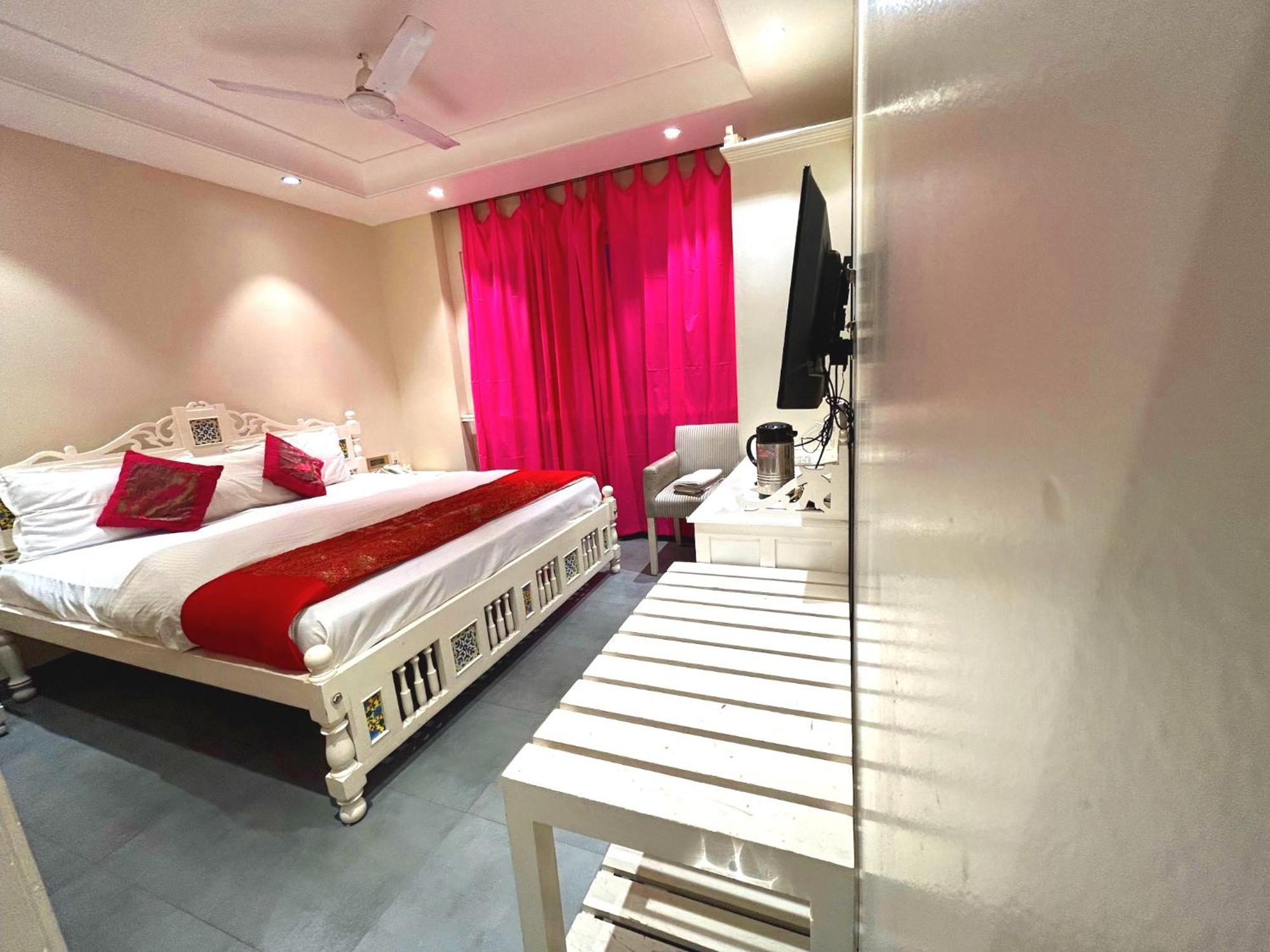 The Pinky Villa - Heritage Boutique Suites New Delhi Exterior foto